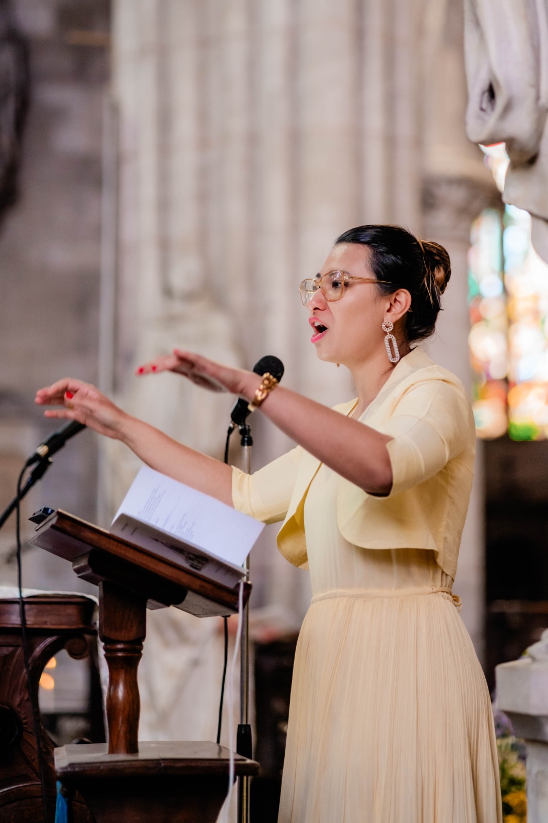 Direction de chœur en église