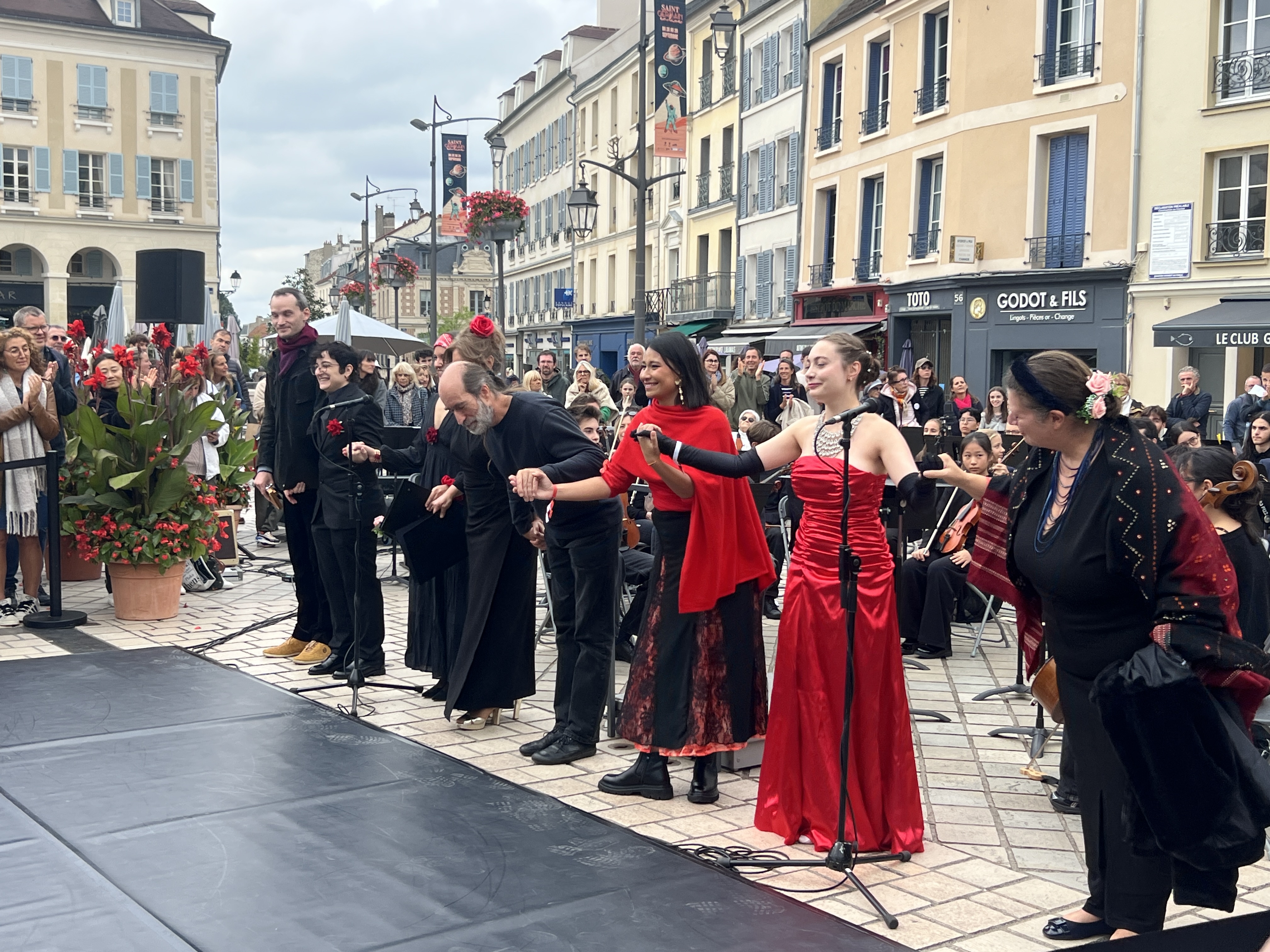 Concert en plein air - Saluts